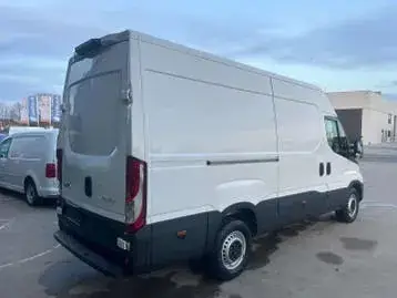 Iveco Daily 2021 photo 3