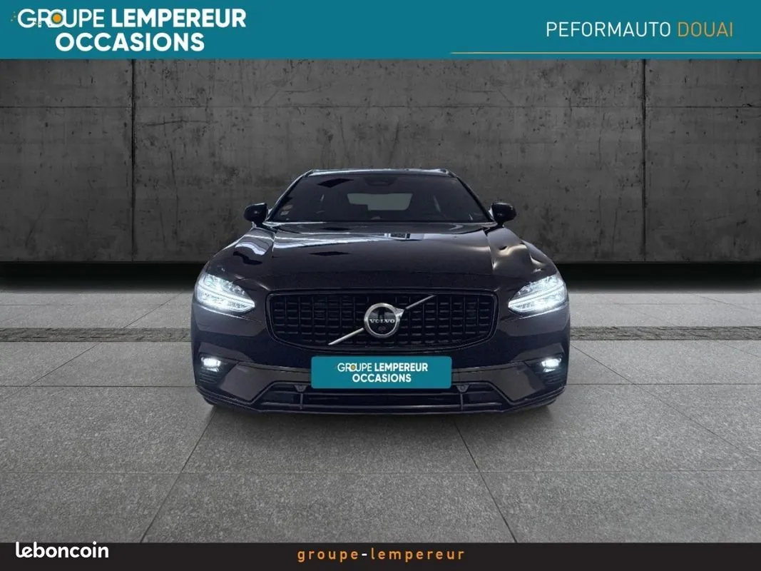 Volvo V90 2022 photo 2