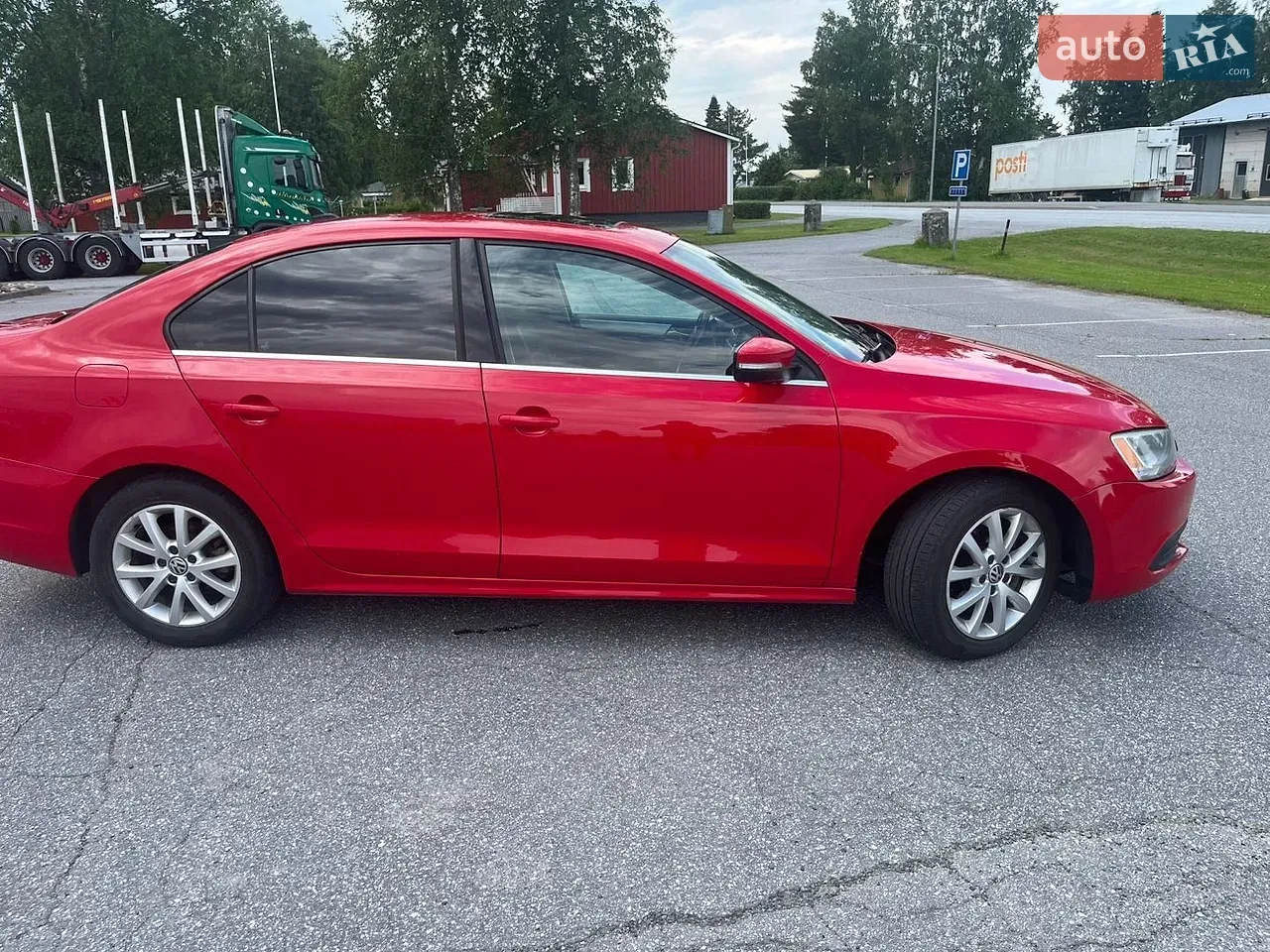Volkswagen Jetta 2013 photo 4