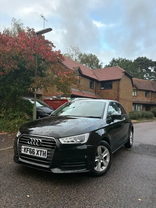 Audi A1 2016 photo 2