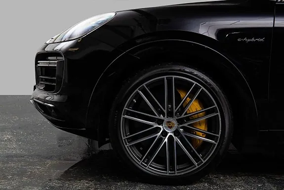 Porsche Cayenne 2021 photo 2