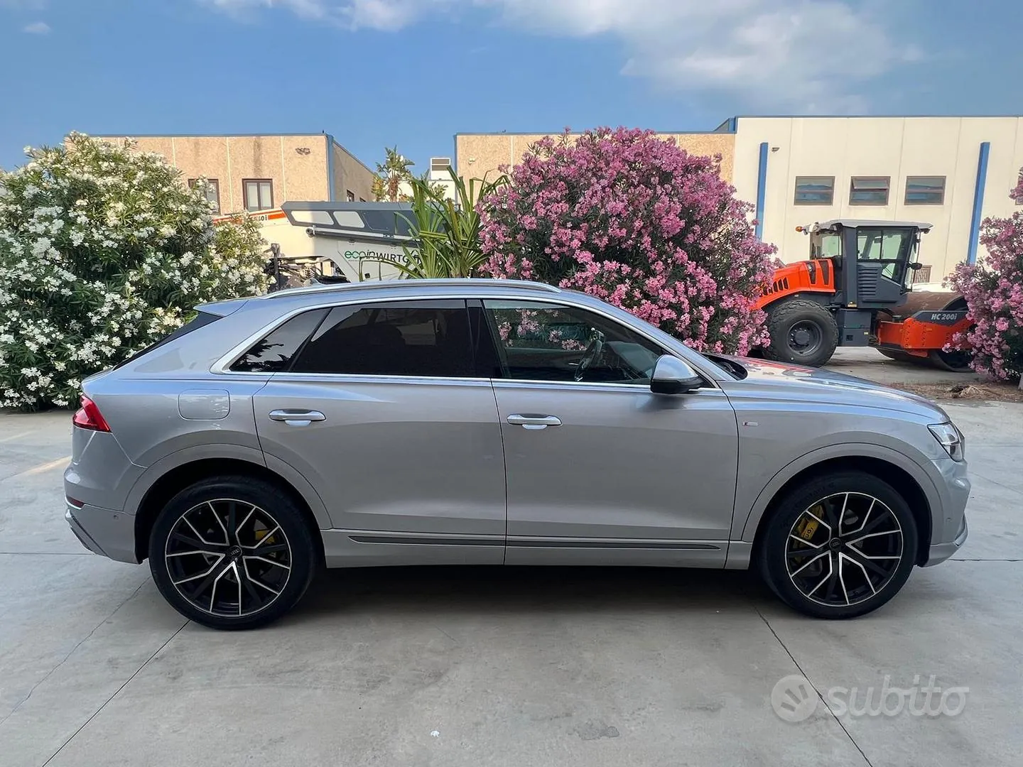 Audi Q8 2019 photo 5
