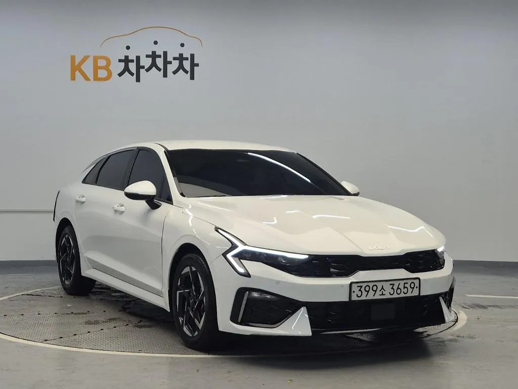 Kia K5 2025 photo 4