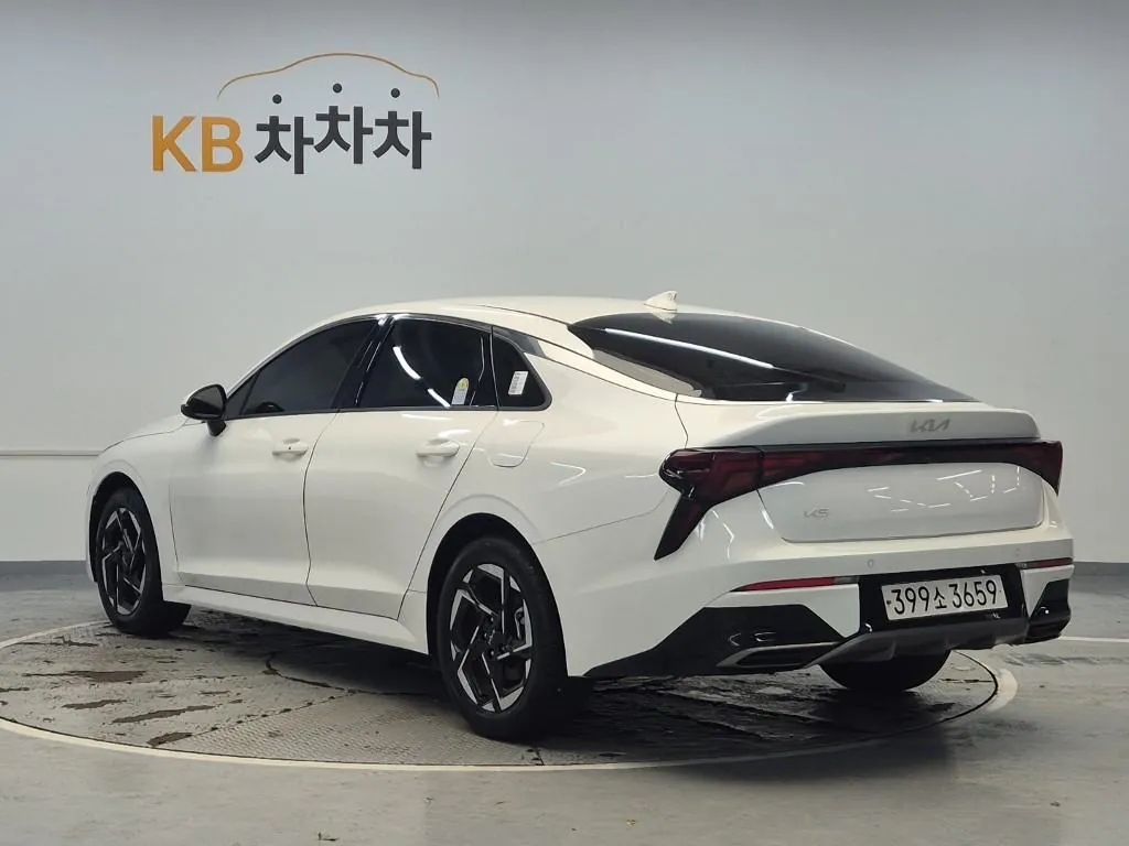Kia K5 2025 photo 2
