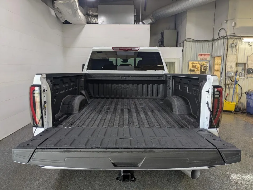 GMC Sierra 2500Hd 2026 photo 5