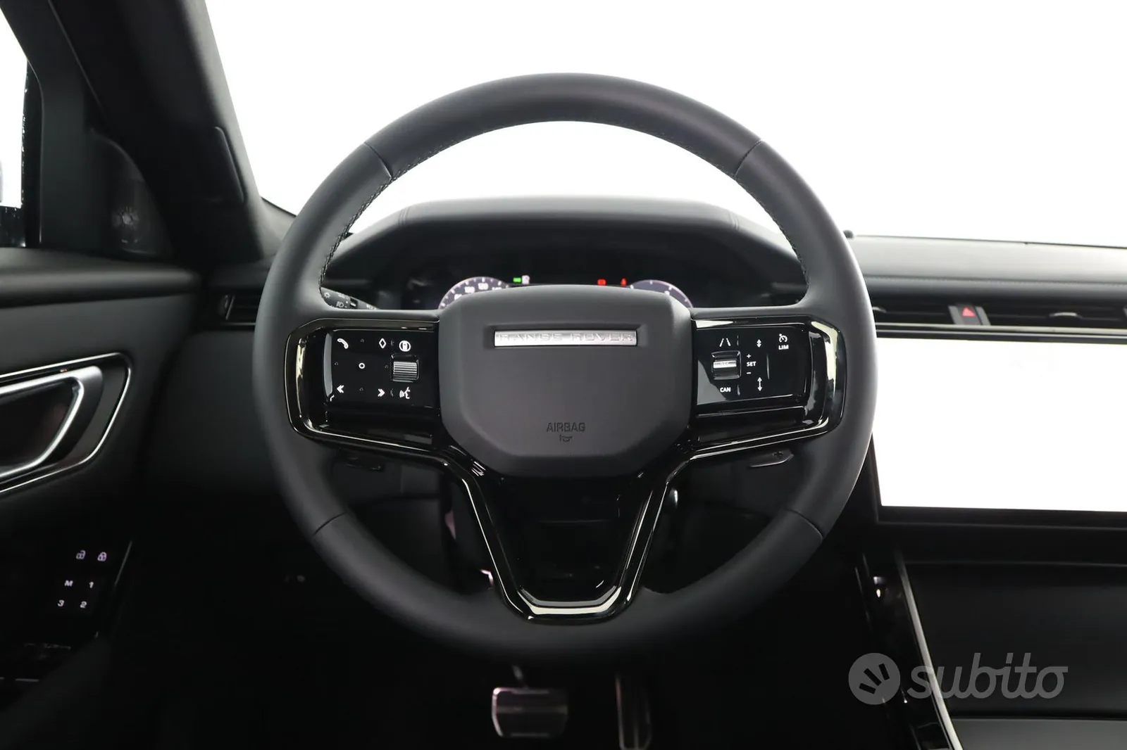 Land Rover Range Rover Velar 2025 photo 5