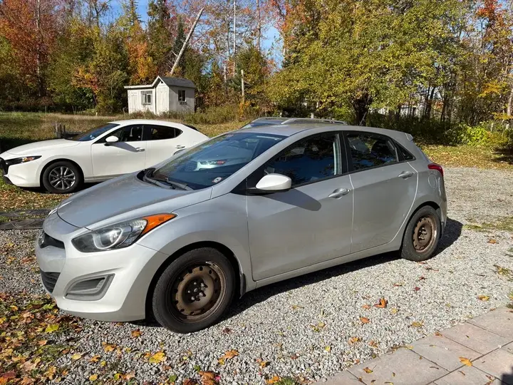 Hyundai Elantra 2014 photo 2