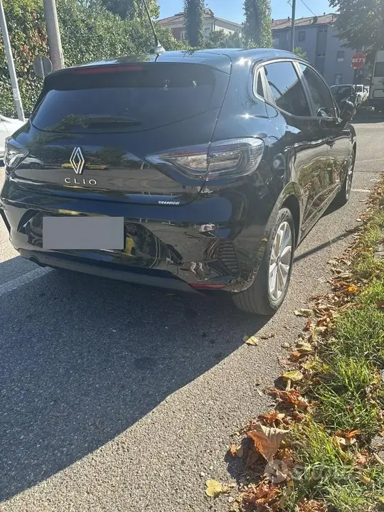Renault Clio 2023 photo 3