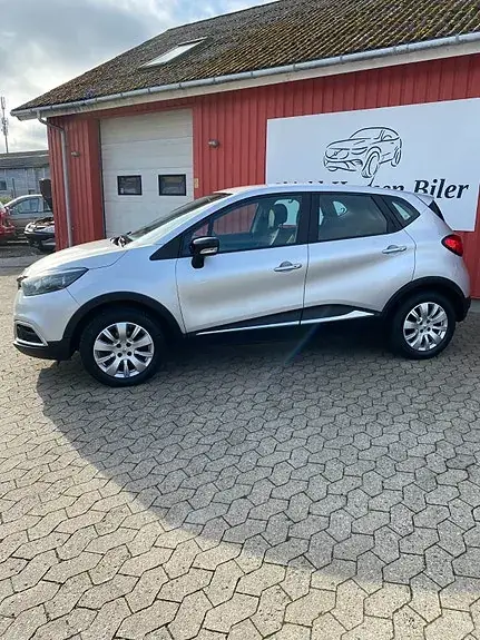 Renault Captur 2015 photo 2