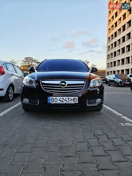 Opel Insignia 2011 photo 2