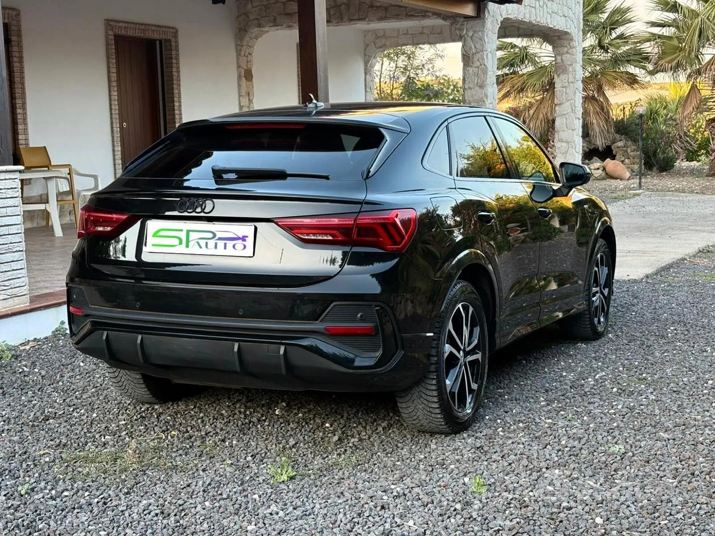 Audi Q3 2021 photo 4