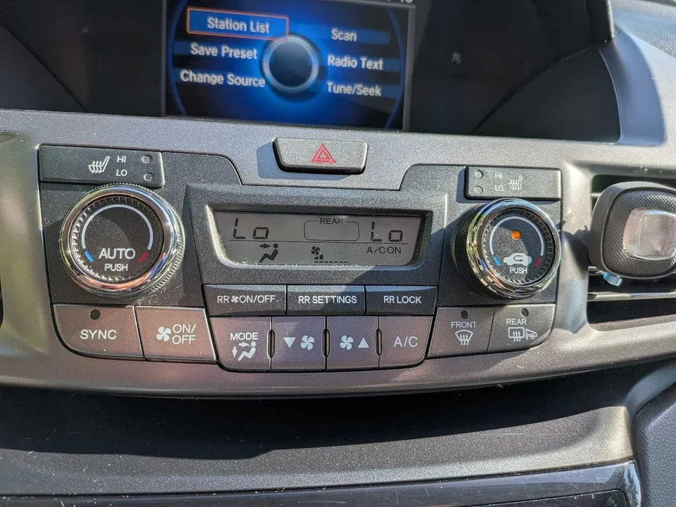 Honda Odyssey 2015 photo 5