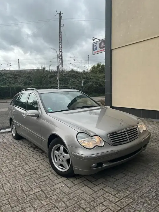 Mercedes-Benz C180 Elegance