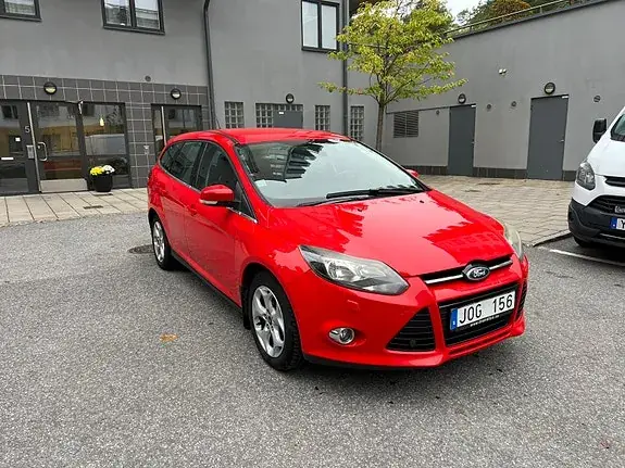 Ford Focus 2013 photo 2