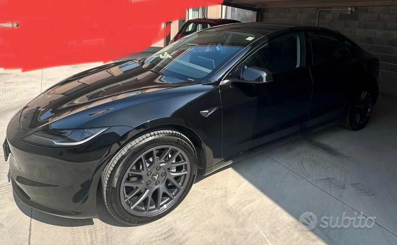 Tesla Model 3 2023 photo 3