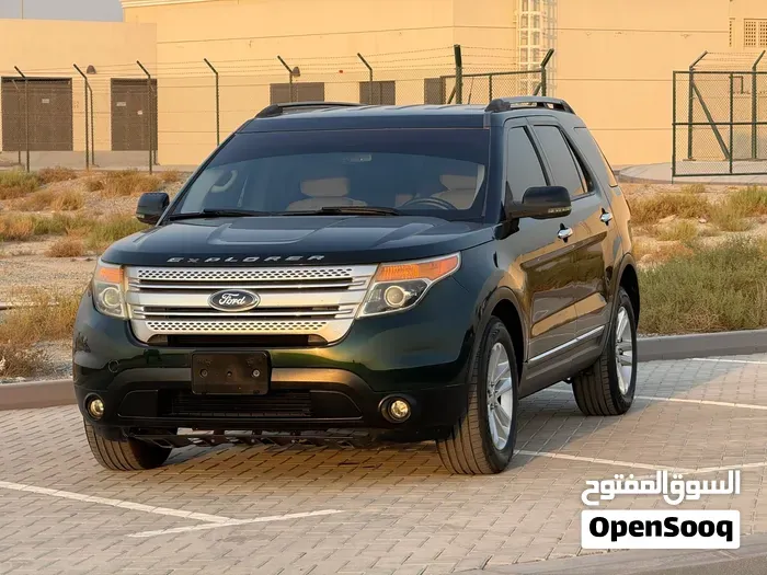 Ford Explorer 2013 photo 2
