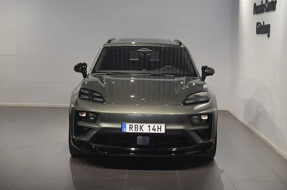 Porsche Macan Turbo 2024 photo 3