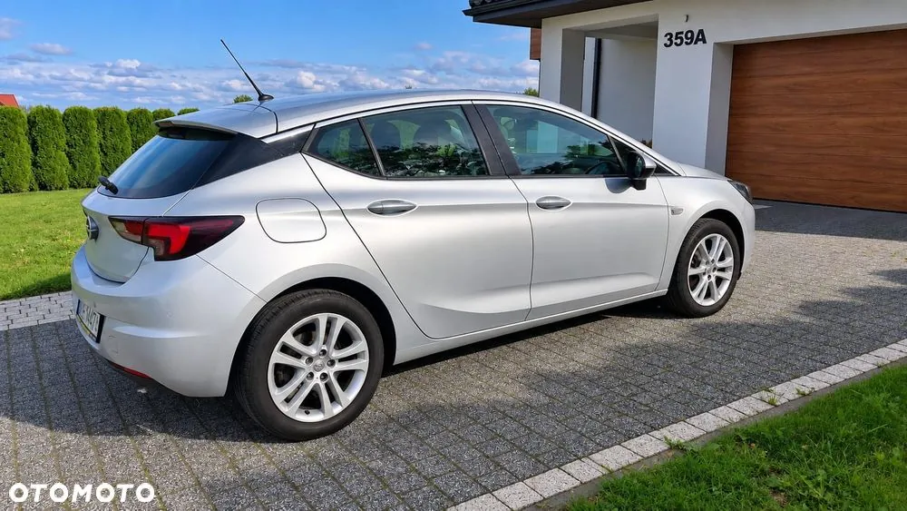 Opel Astra 2018 photo 4