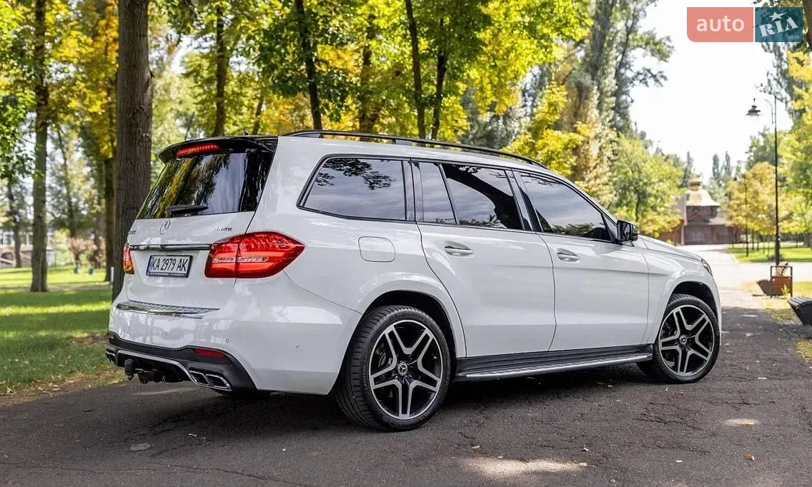 Mercedes-Benz Gls-Class 2017 photo 2