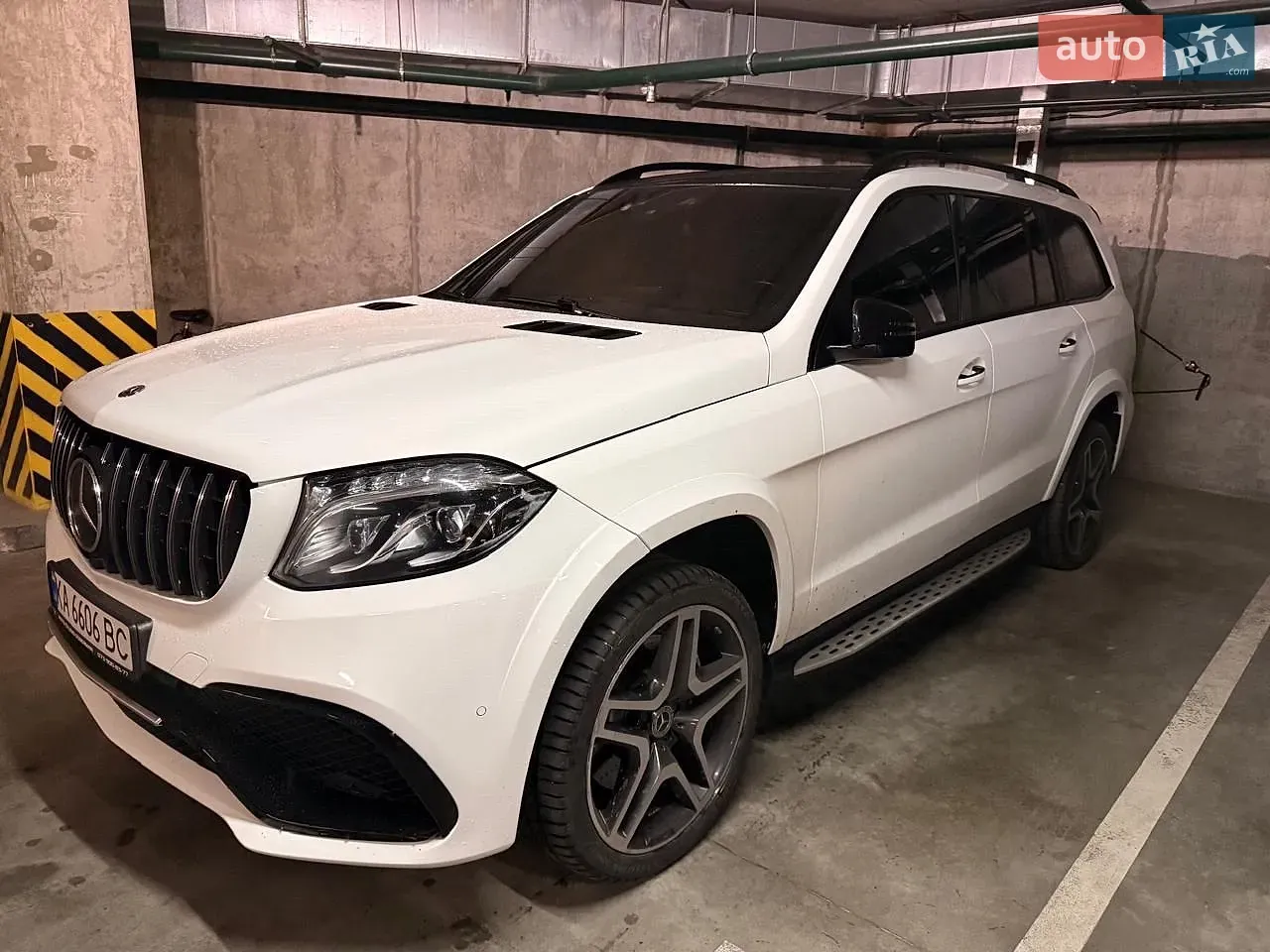 Mercedes-Benz Gls-Class 2017 photo 3