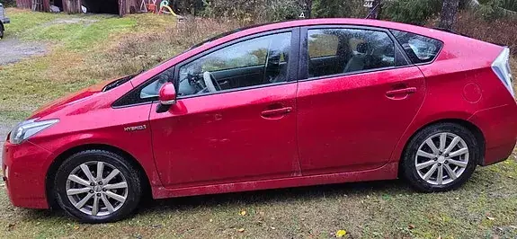 Toyota Prius 2011 photo 2