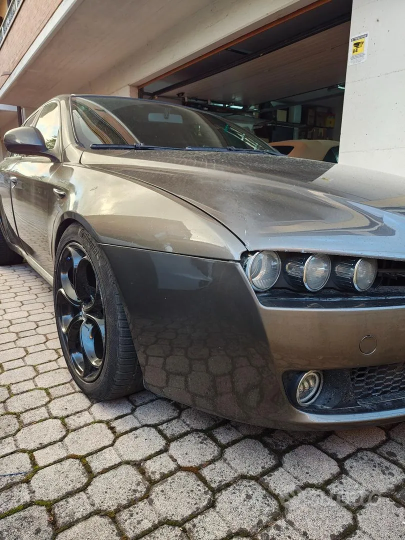 Alfa Romeo 159 2009 photo 2