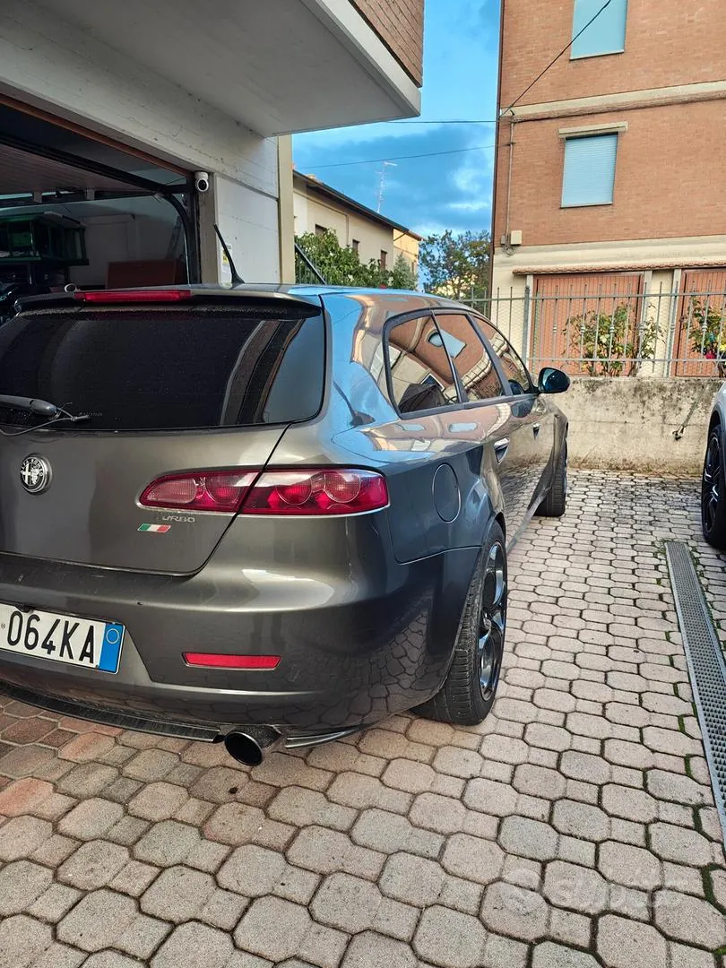 Alfa Romeo 159 2009 photo 4