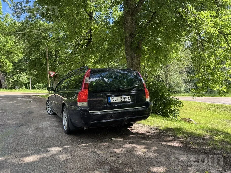 Volvo V70 2008 photo 4