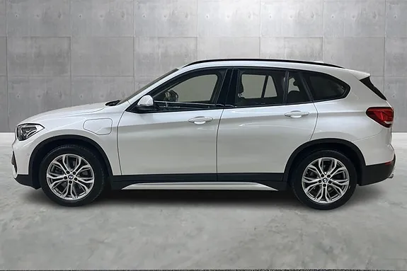 BMW X1 2021 photo 2