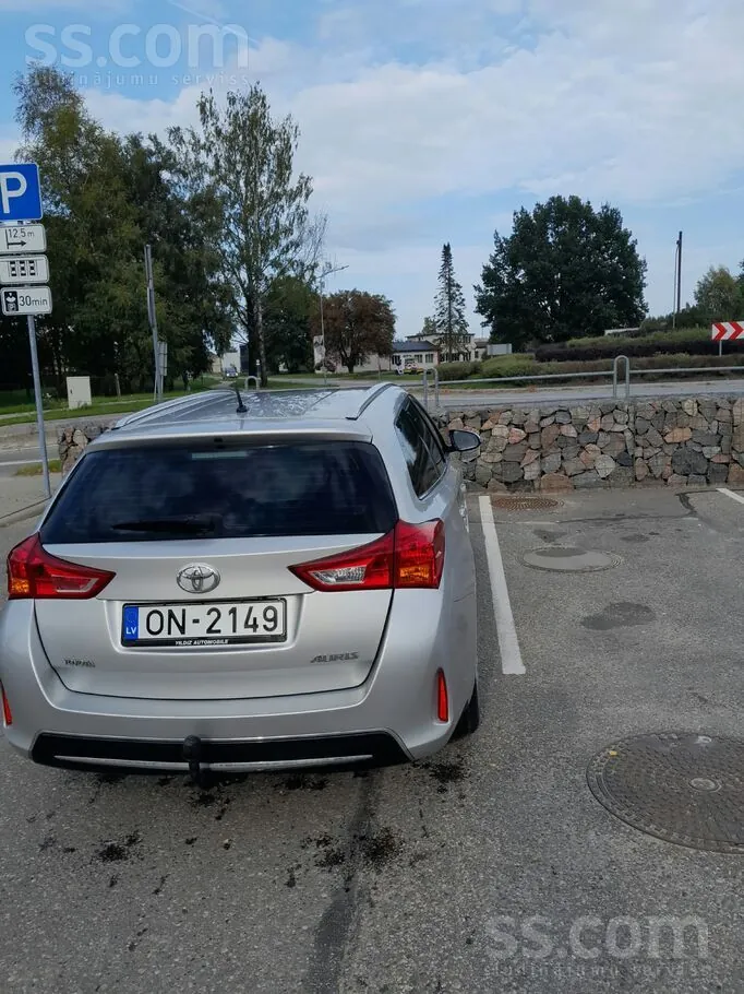 Toyota Auris 2013 photo 5
