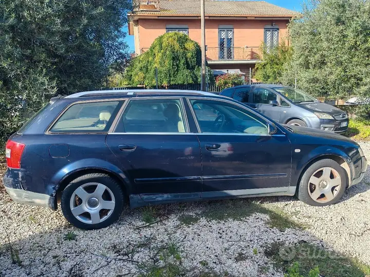 Audi A4 2002 photo 4