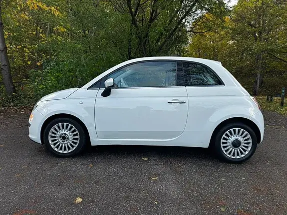 Fiat 500 Lounge 2009 photo 2