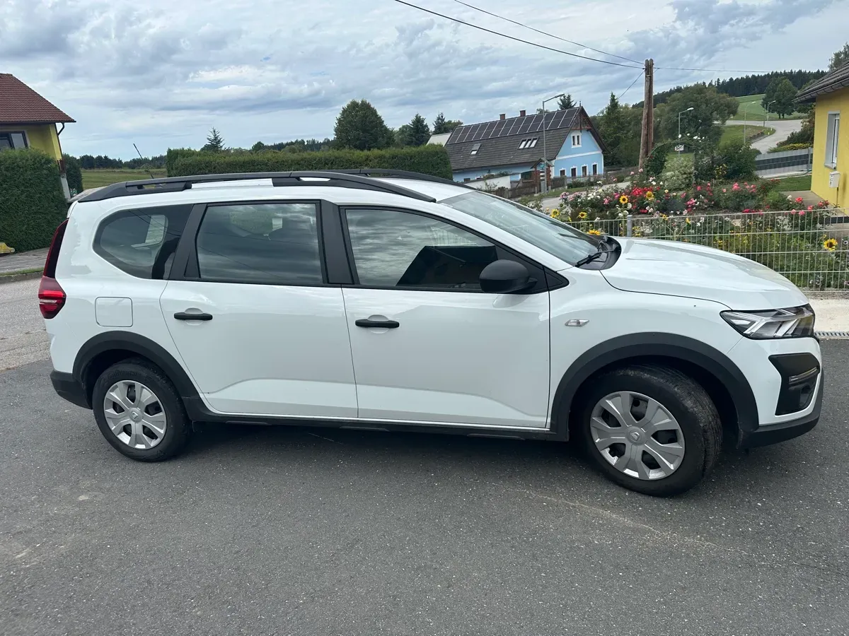 Dacia Jogger 2022 photo 2