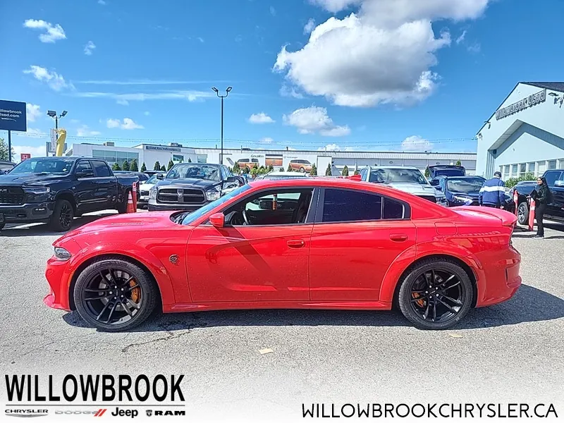 Dodge Charger 2021 photo 2
