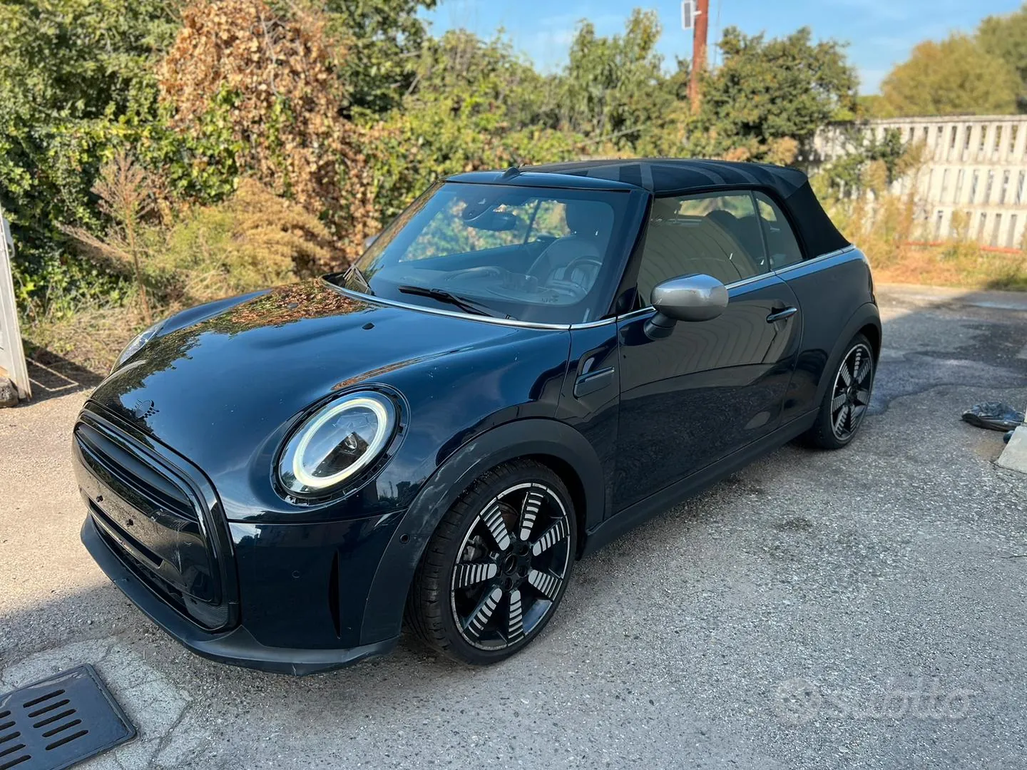Mini Cooper Cabrio 2023 photo 2