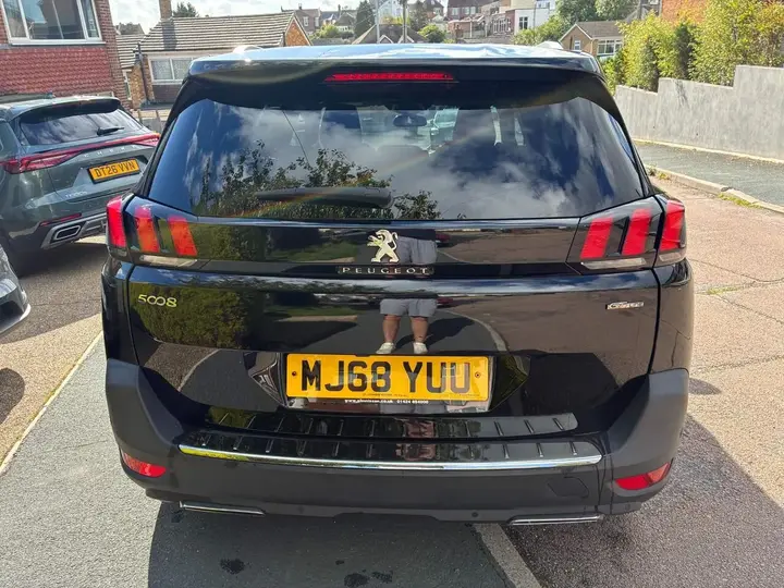 Peugeot 5008 2018 photo 5