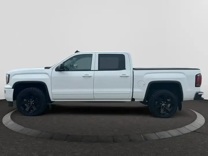 GMC Sierra 1500 2017 photo 2