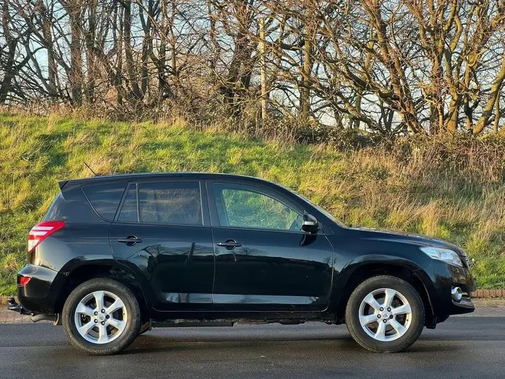 Toyota Rav4 2012 photo 5