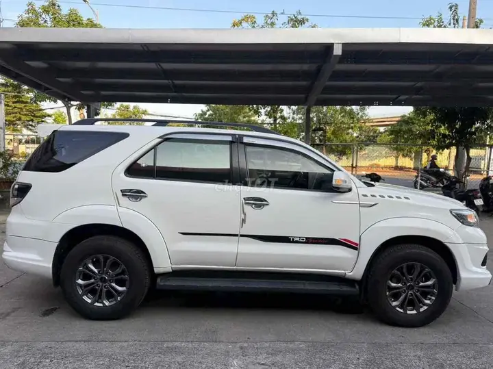 Toyota Fortuner 2016 photo 4