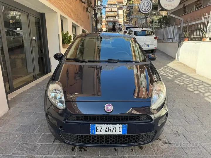 Fiat Punto 2015 photo 2
