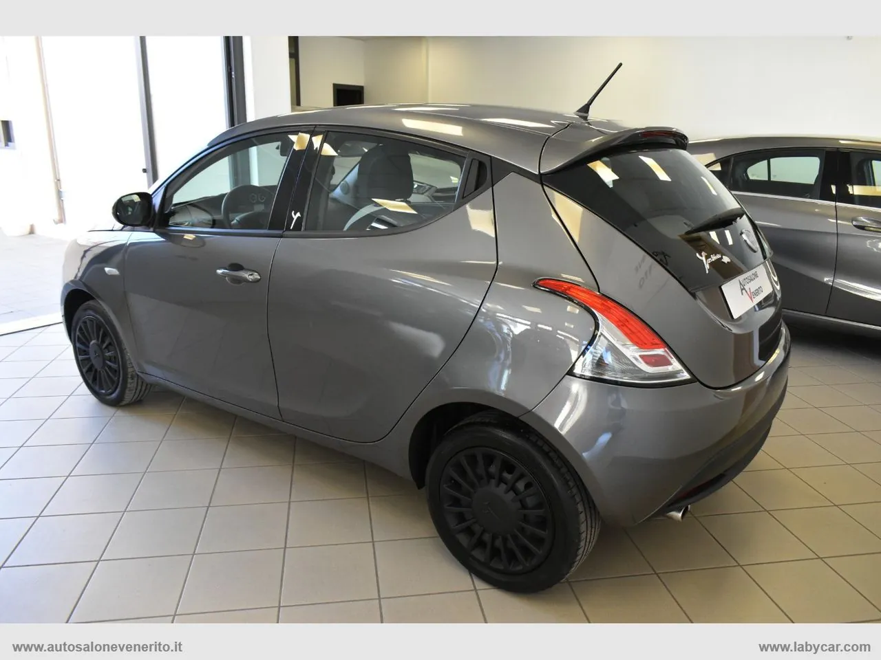 Lancia Ypsilon 2015 photo 4