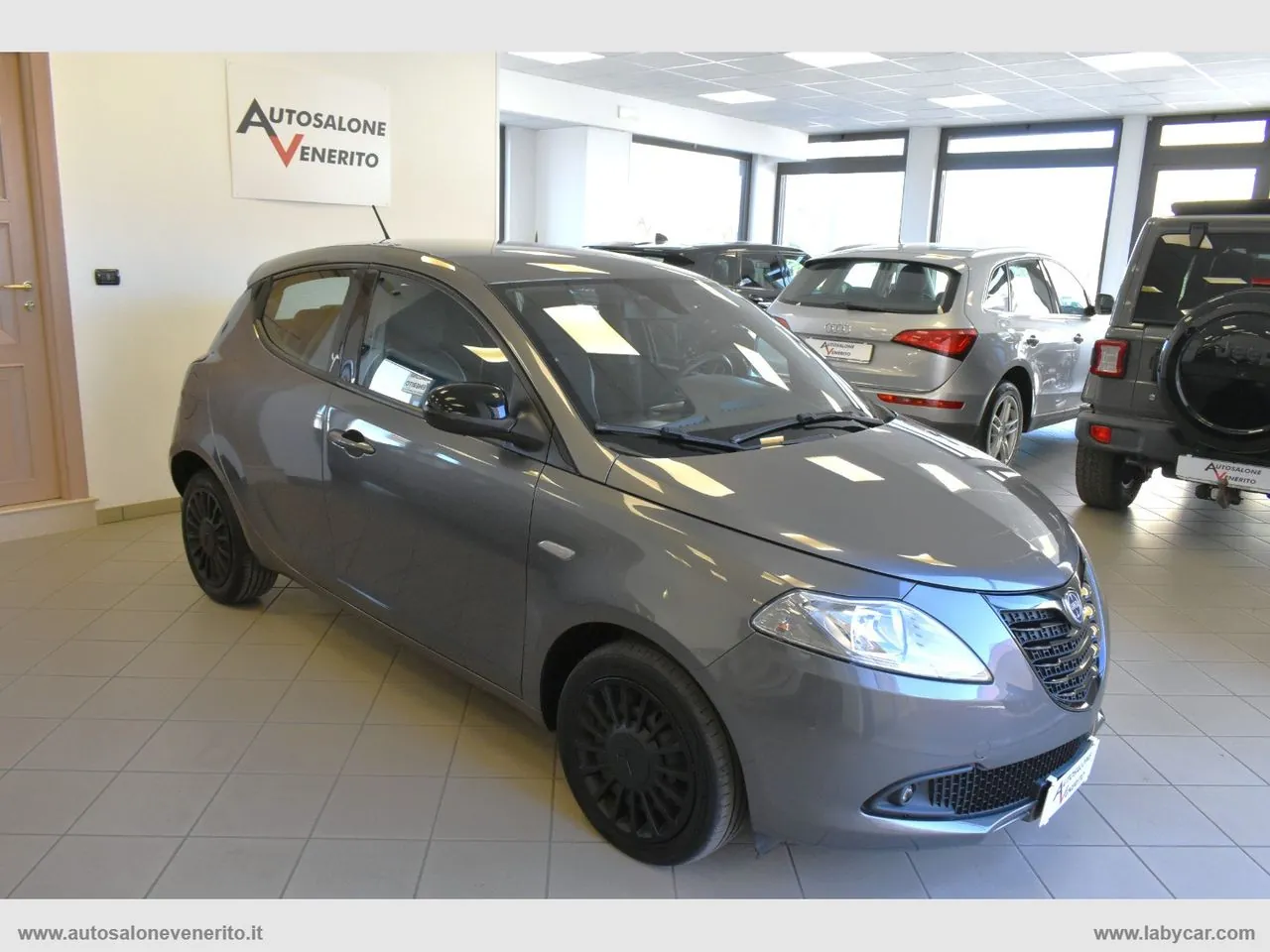 Lancia Ypsilon 2015 photo 2