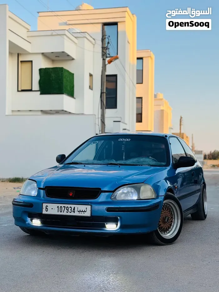 Honda Civic 2000 photo 2
