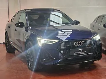 Audi Q8 2022 photo 2