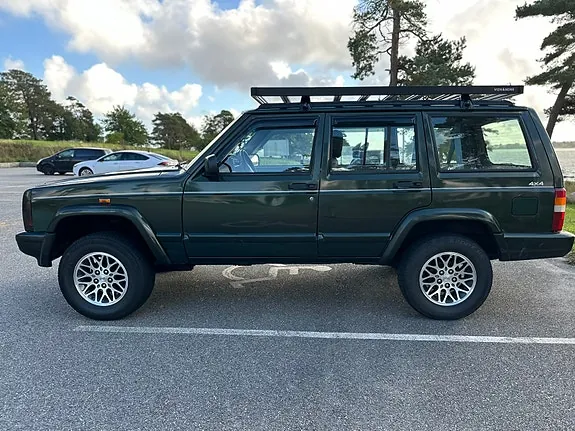 Jeep Cherokee 1999 photo 3