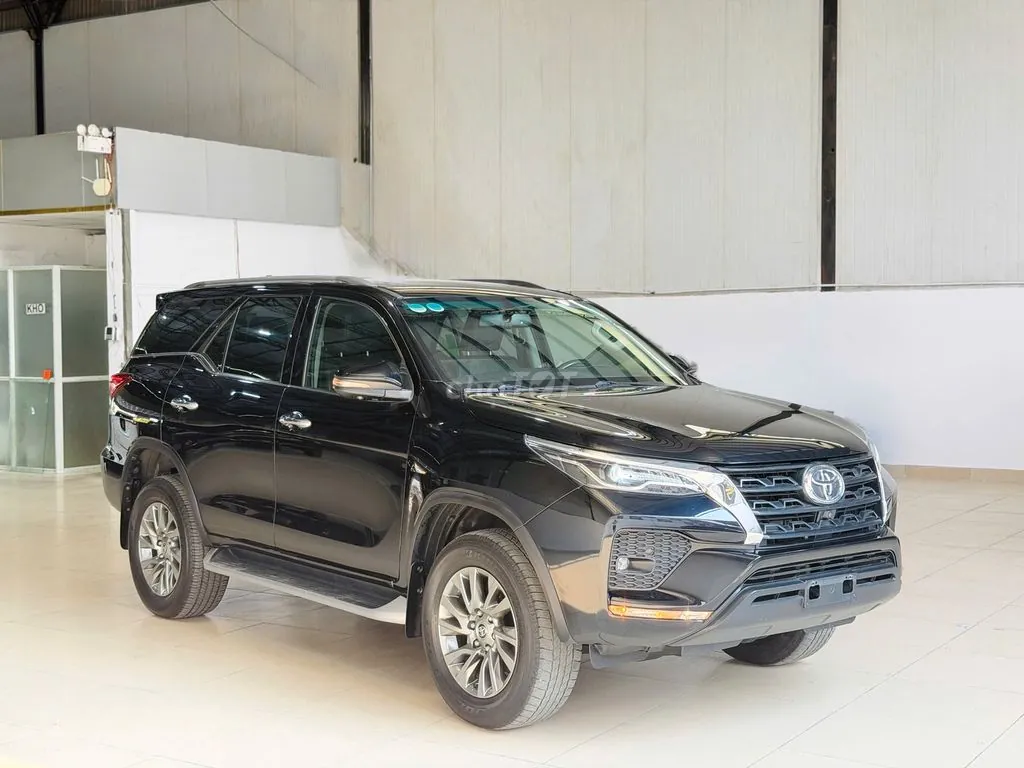 Toyota Fortuner 2022 photo 2