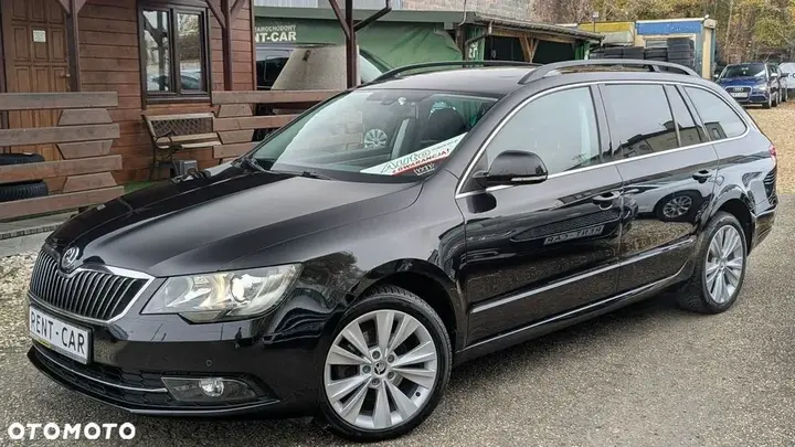 Skoda Superb 2014 photo 3