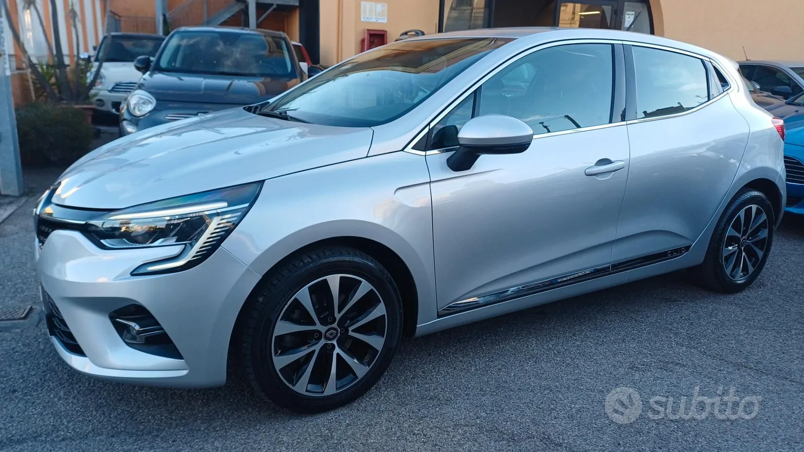 Renault Clio 2021 photo 2