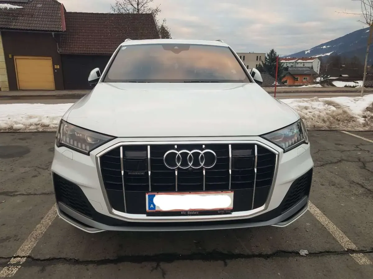 Audi Q7 2021 photo 3