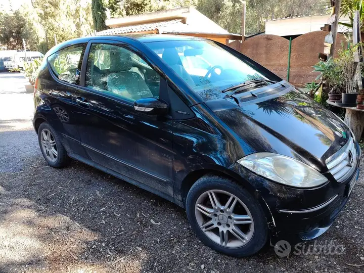 Mercedes-Benz A